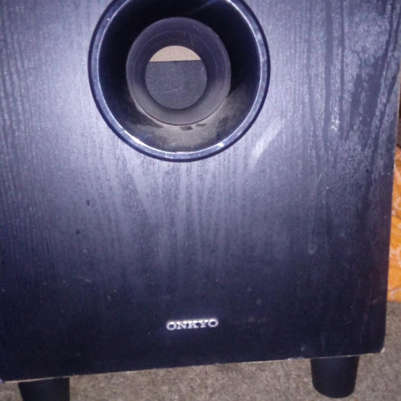 Sound system - Picture 3 of 4